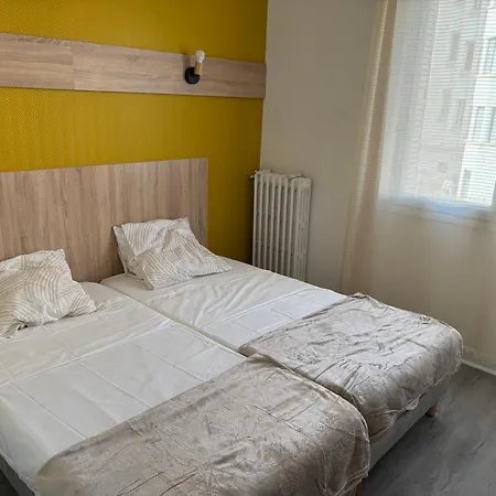 Central Hotel Saint-Priest (Rhone)