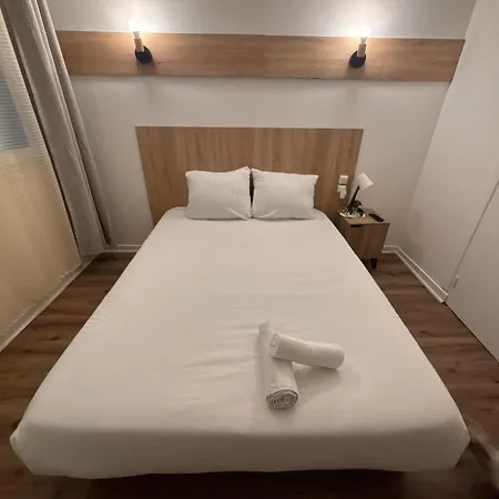 ホテル Central Hotel